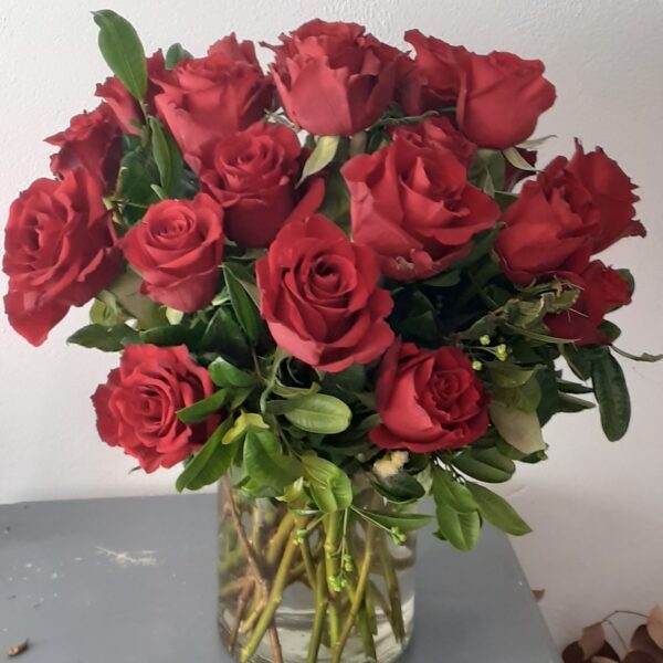 Red Roses of Romance